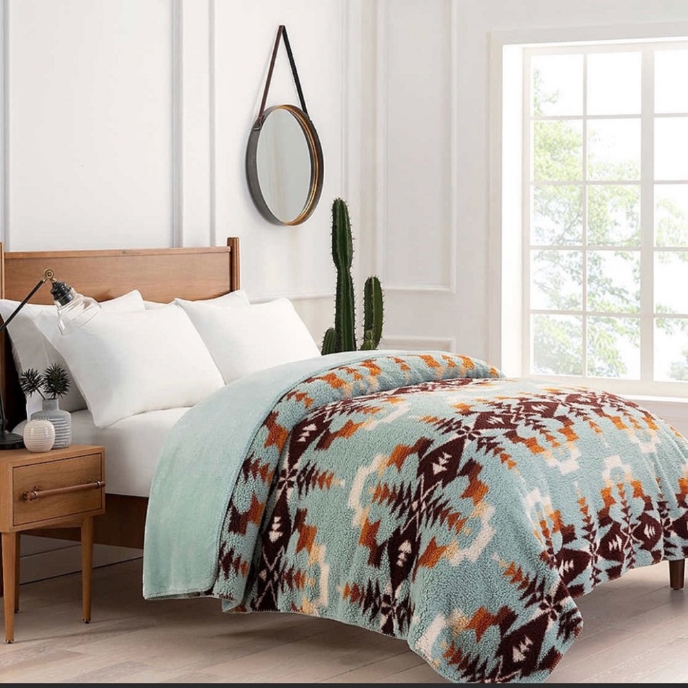 Pendleton Collection Sherpa Fleece King Blanket